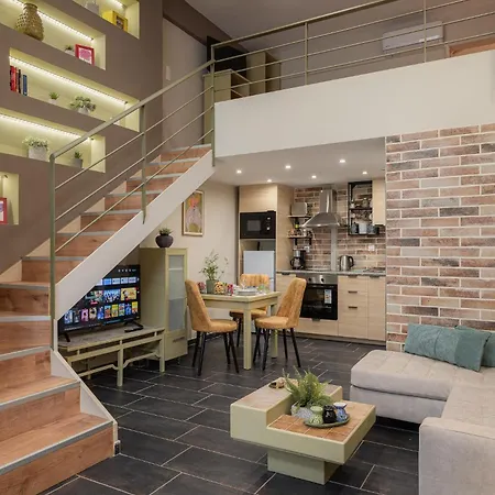 In The Center Of 'a Modern Loft' Athens