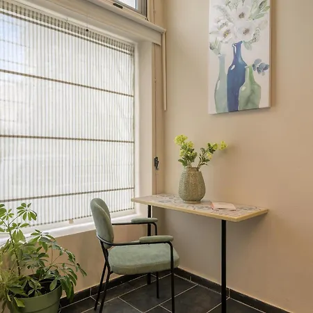 In The Center Of 'a Modern Loft' Apartment Athens