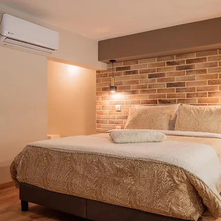 In The Center Of 'a Modern Loft' Apartment Athens